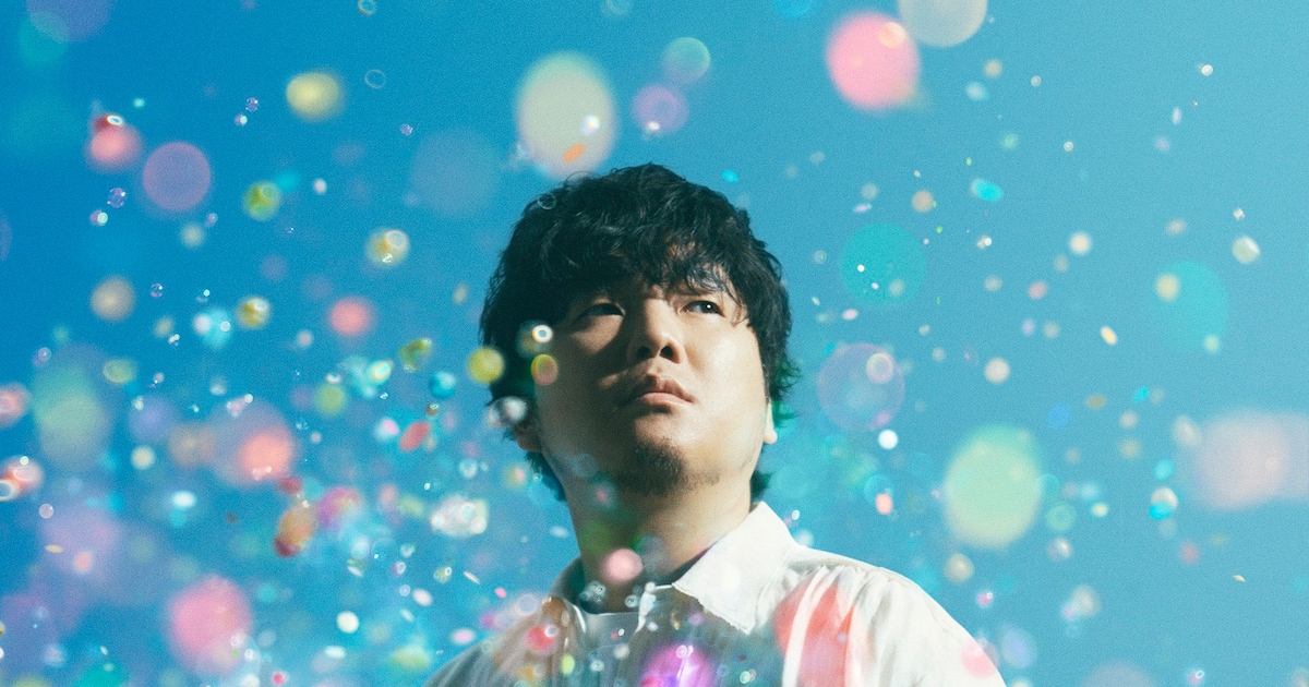Hata Motohiro Celebrates 20th Anniversary with Acoustic Tour