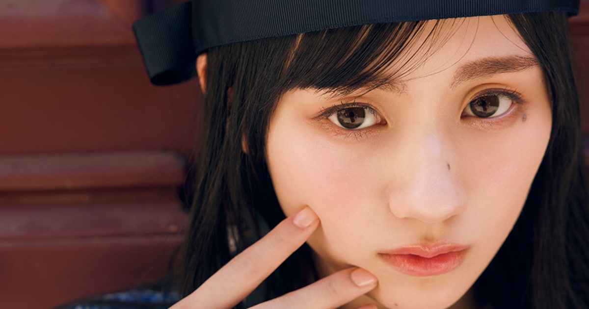 Nogizaka46's Kawasaki Sakura Reveals 14th Preview from Debut Photo Book