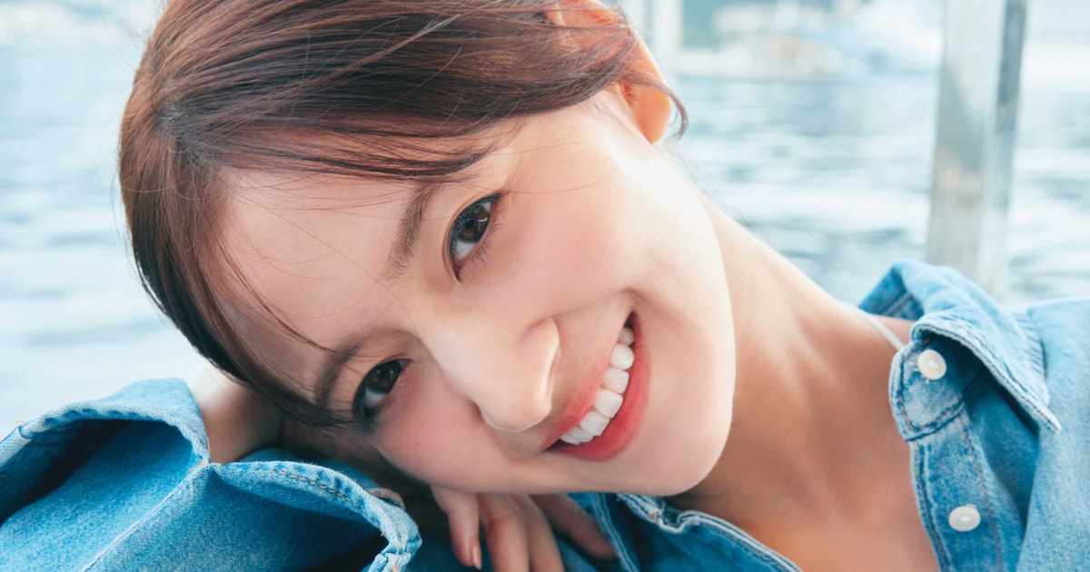 Kanagawa Saraya's First Photo Book Gets Four Different Back Covers