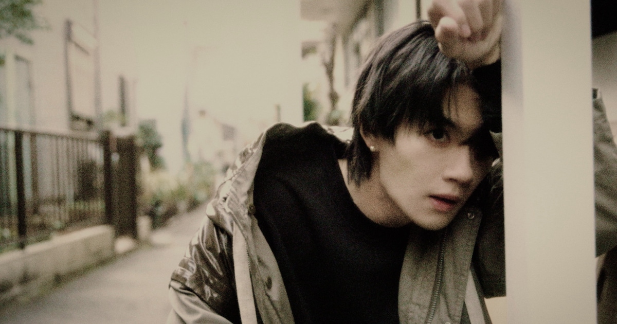 Saito Kazuyoshi's New 'Kagami yo Kagami' MV Features M!LK's Sano Hayato