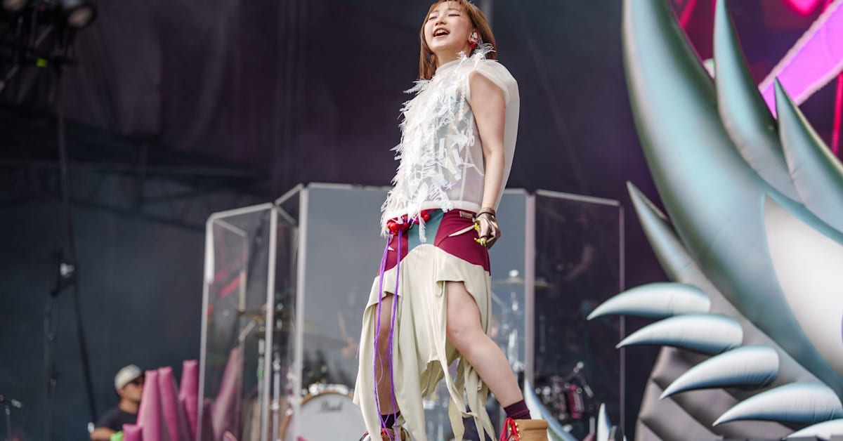 YOASOBI Performs First BlizzCon Halftime Show During Overwatch World Cup