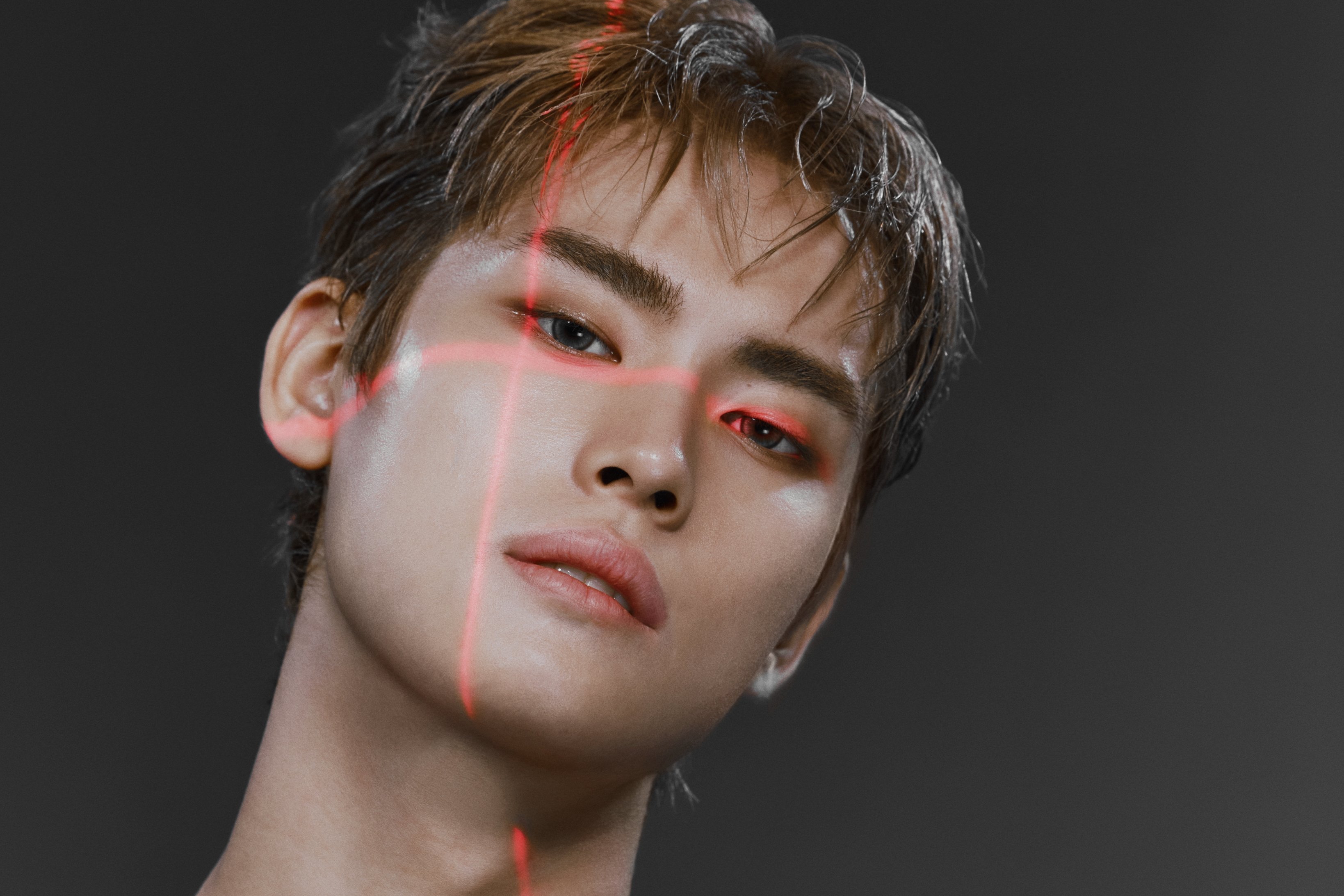 NEWBEAT's Jeon Yeoyeojeong Suffers Ligament Rupture During Seoul Concert