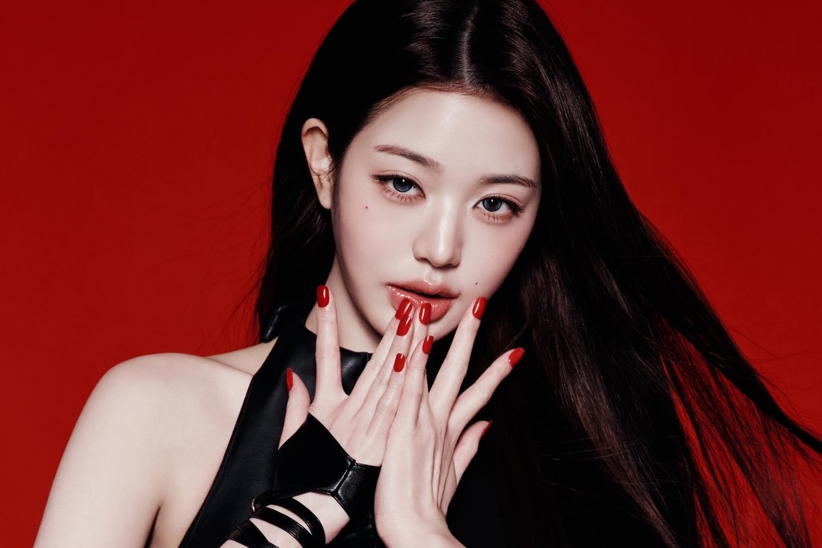 IVE's Jang Won Young Returns as MC for 2026 Asia Artist Awards