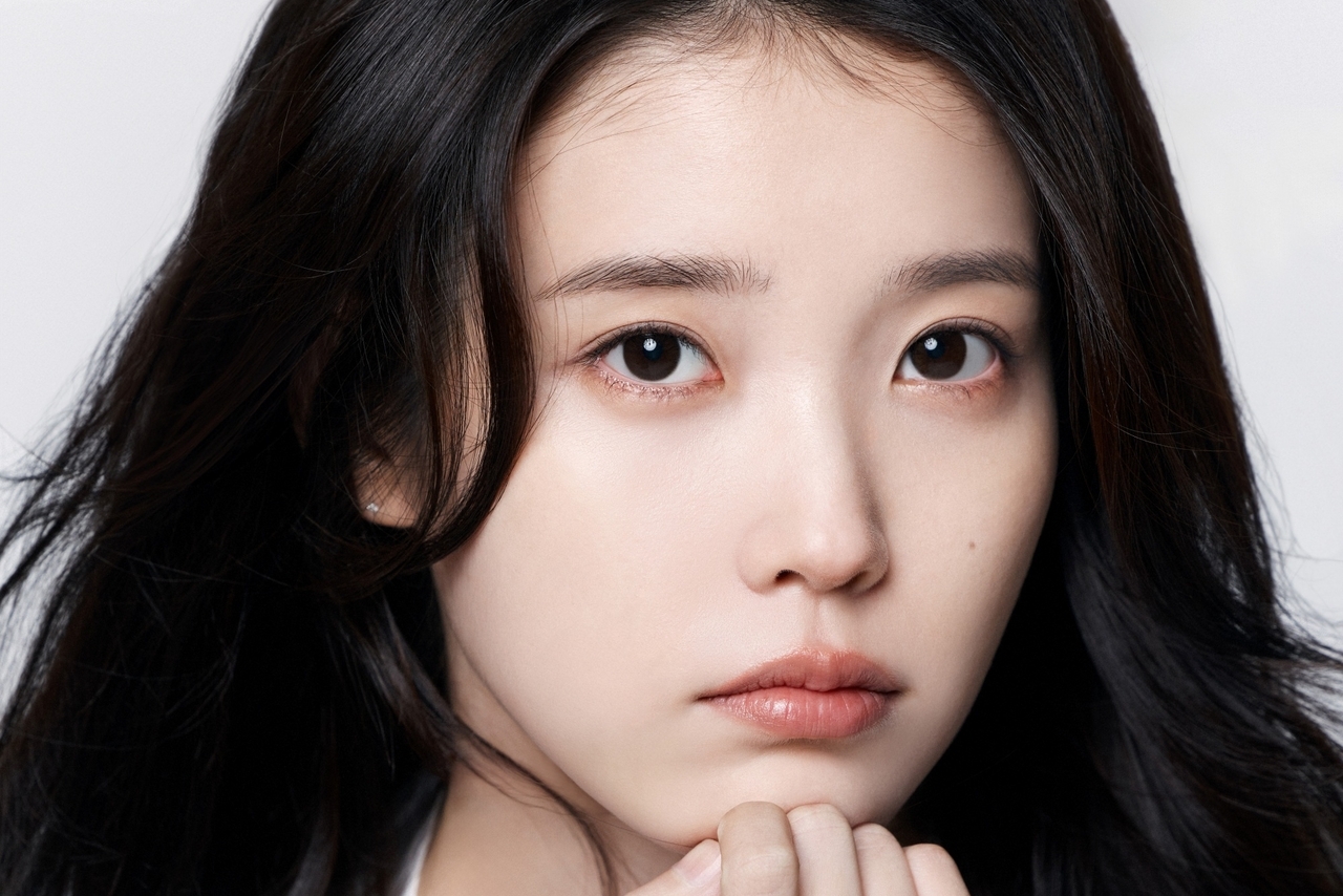 IU Celebrates 33rd Birthday With $200K in Donations