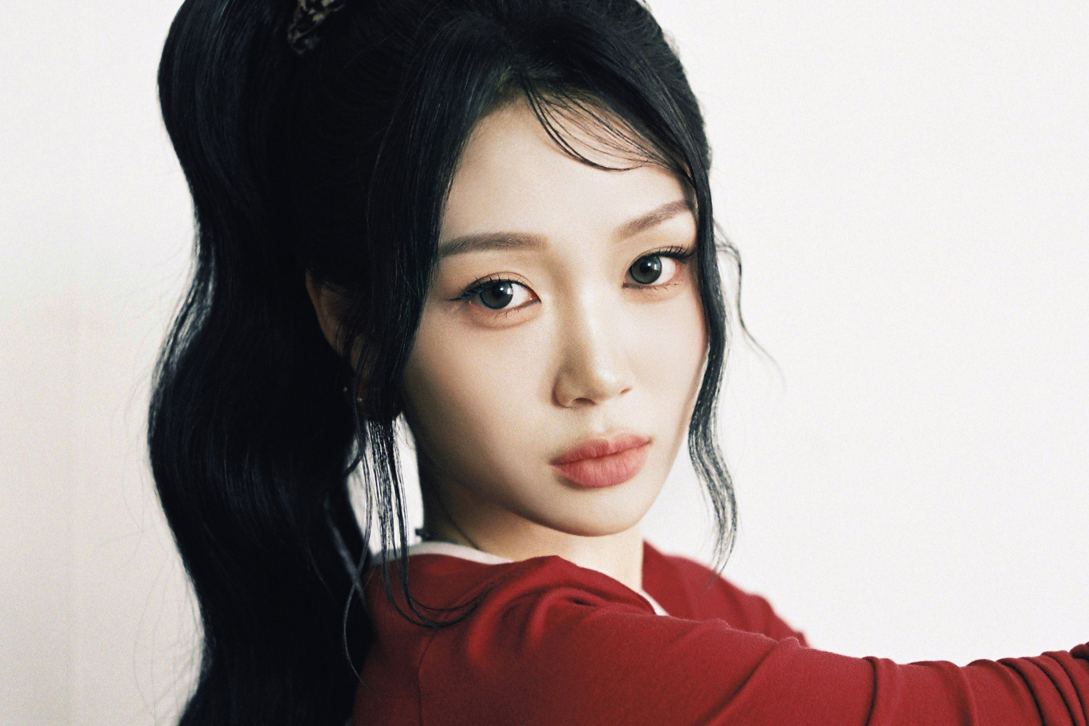 tripleS's YuBin Hospitalized After On-Stage Collapse at MyK FESTA