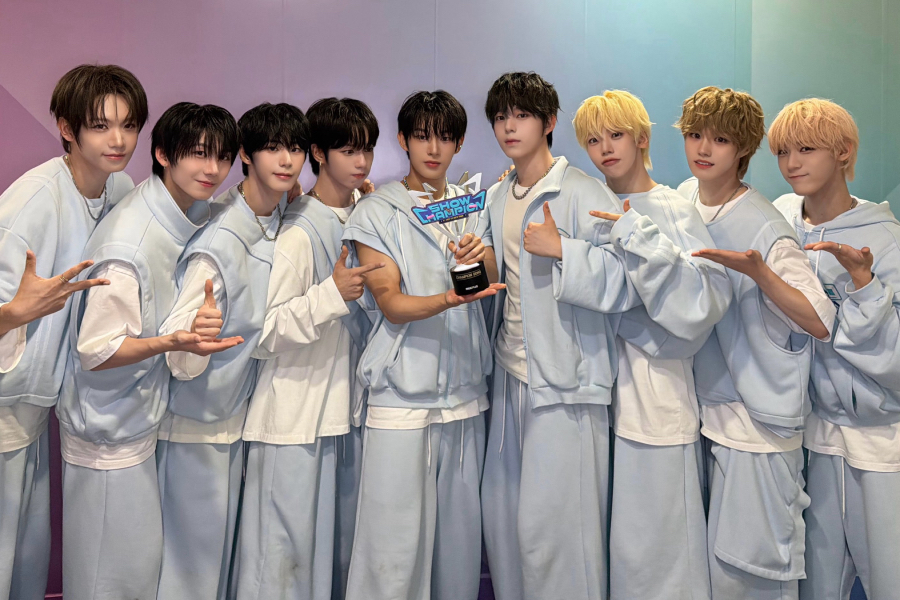 AHOF Scores First Win with 'RUN TO YOU' on Show Champion