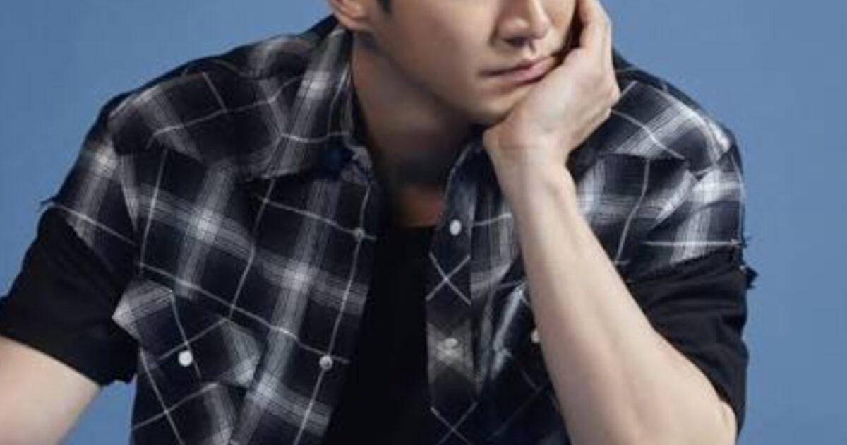 Siwon's Christian Music at Concerts Divides Fans Online