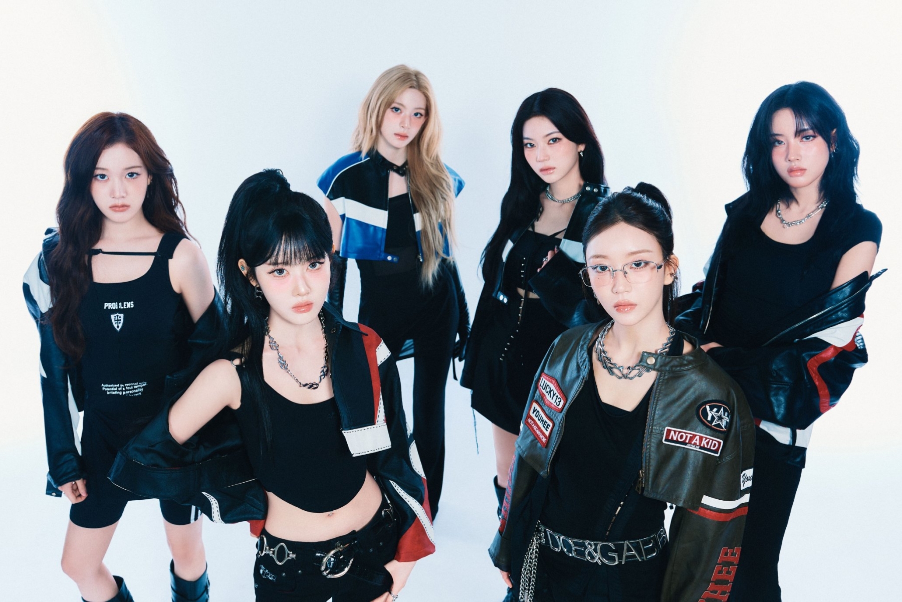 STAYC Announces 'STAY CLOSER' Fan Concert Tour for 2026